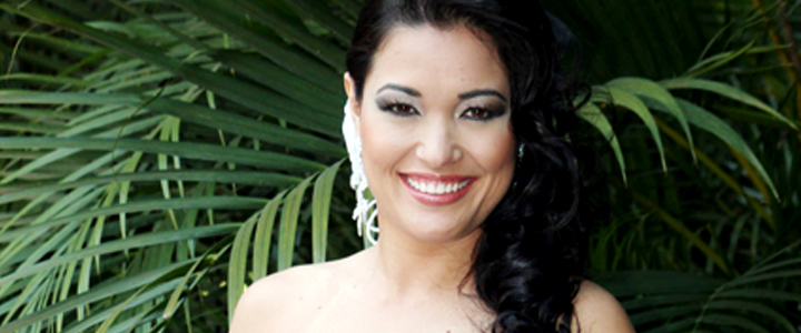 Milene Pavorô em ensaio de noiva para Juarez Fernandes.